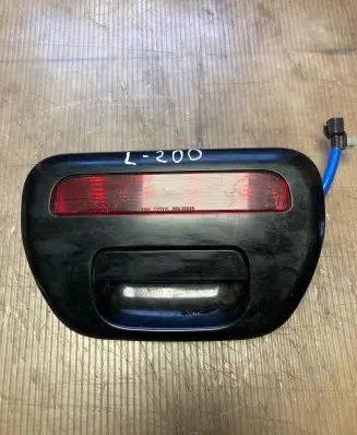 Mitsubishi L200 Tailgate/trunk/boot exterior handle MN182545