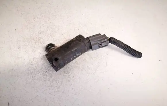 Subaru Legacy Windscreen/windshield washer pump