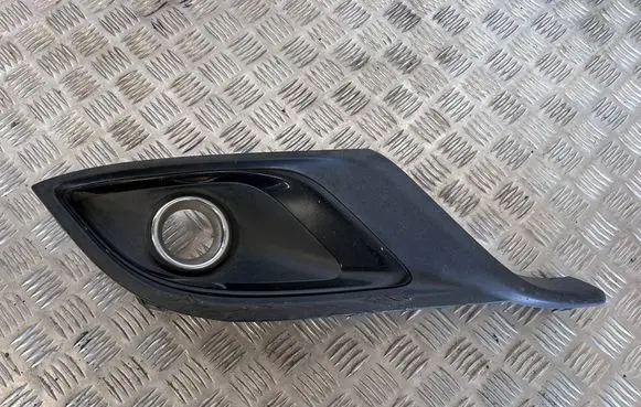 Dodge Durango Front fog light trim/grill 05113679AB