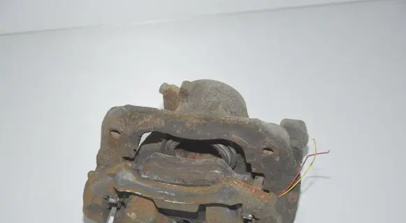 BMW 2 F46 Front brake caliper 6860265 34116860265