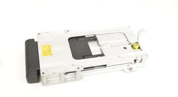 BMW 1 F20 F21 Other devices 8H0880077B