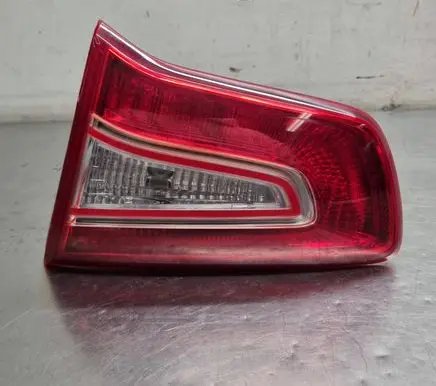 KIA Sportage Tailgate rear/tail lights 924063W0