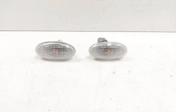 Mazda 3 I Front fender indicator light E13010635