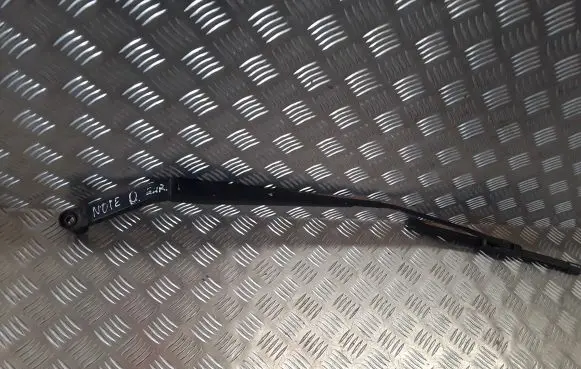 Nissan Note (E12) Front wiper blade arm