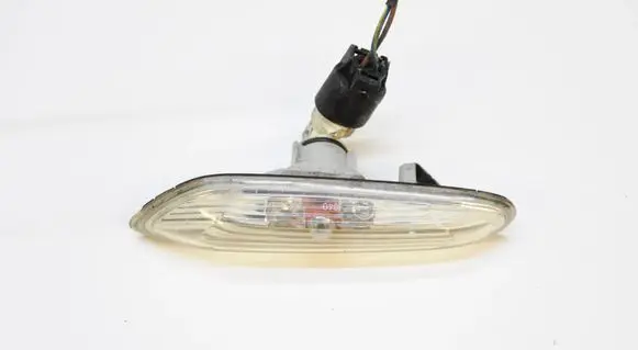 BMW 3 E46 Front fender indicator light 6932997