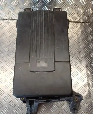 Battery box tray