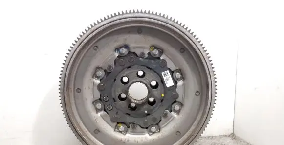 Audi Q3 F3 Dual mass flywheel 05E105266F