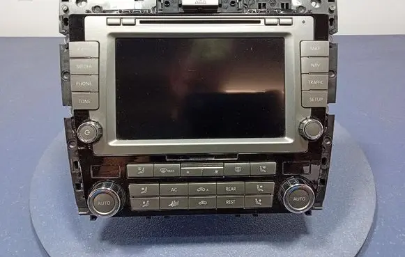 Volkswagen Phaeton Radio/CD/DVD/GPS head unit 3D0035680B