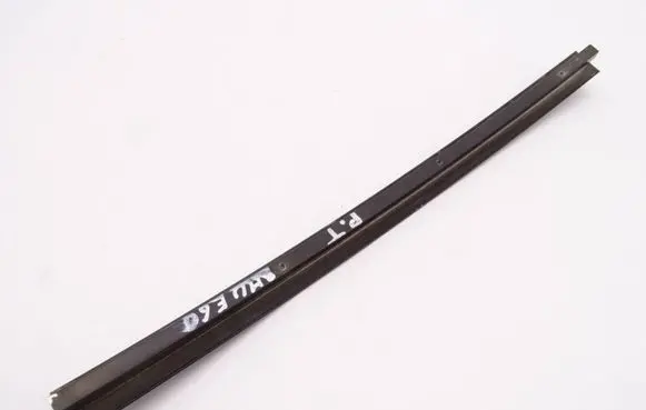 BMW 5 E60 E61 Rear door windshield rail BMW_E60_E61_LISTWA_ZGARNIAJĄCA_SZYBY_PRAWY_TYŁ