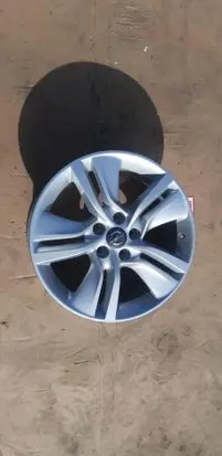 Opel Astra H R17 alloy rim 13385456