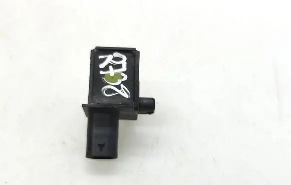 Audi A3 S3 8V Airbag deployment crash/impact sensor 5Q0959651 21062
