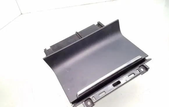 Ashtray (front)