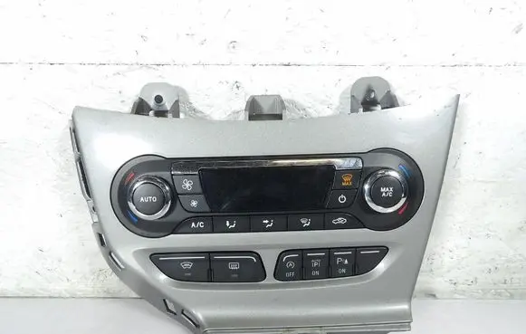 Ford Focus Climate control unit BM5T18C612CL