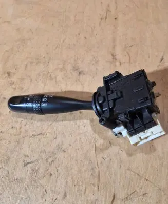 Toyota Corolla E120 E130 Indicator stalk 173681