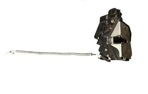 BMW 3 E46 Front door lock 7011