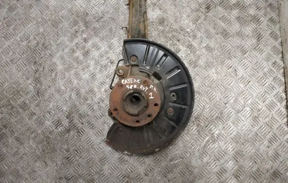 Porsche Cayenne (9PA) Front wheel hub 7L0407257A