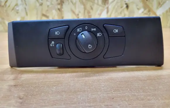 BMW 5 E60 E61 Light switch 6953735 33290403
