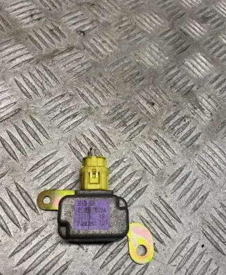 Mitsubishi Outlander Airbag deployment crash/impact sensor C10057KC0A