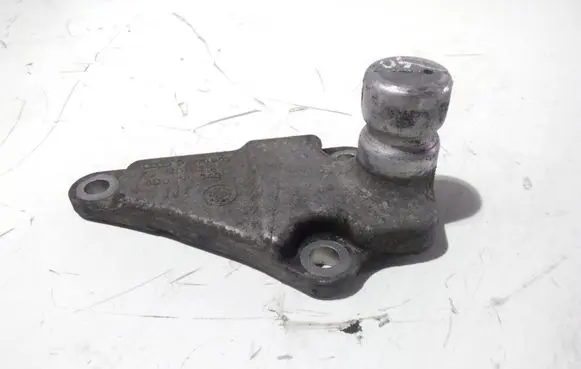 Audi A6 S6 C5 4B Engine mounting bracket 8D0199343