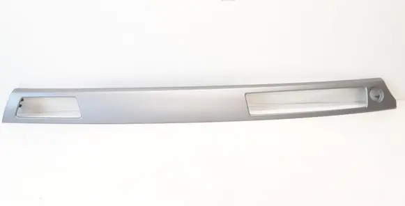Dashboard glove box trim
