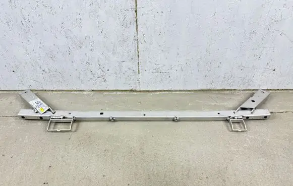 Volvo V60 Radiator support slam panel bracket 32244775