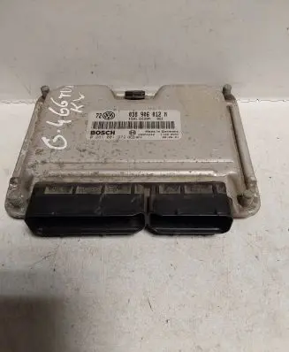Volkswagen Golf IV Engine control unit/module 038906012M 0281001979