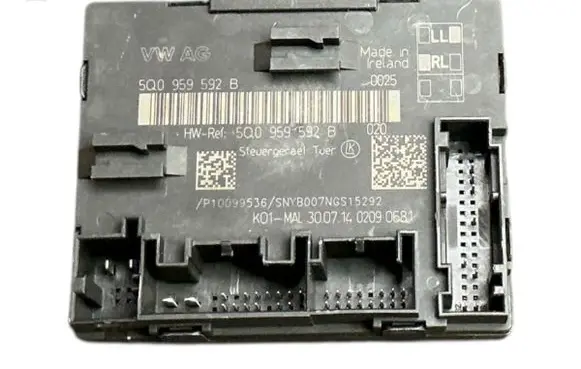 Volkswagen Golf VII Door control unit/module 5Q0959592B