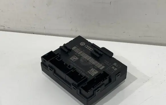 Audi A5 8T 8F Door control unit/module 8T0959793J 8T0959793D