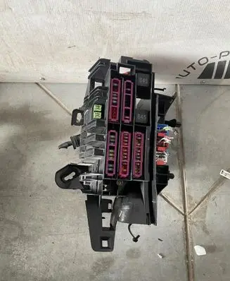 Audi A4 S4 B9 8W Fuse box set 8W0971845