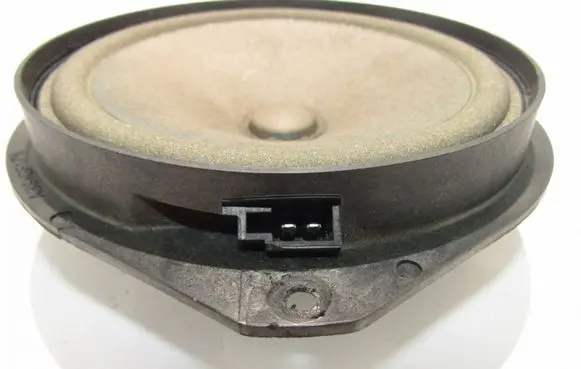 Alfa Romeo Giulietta Rear door speaker 518302300