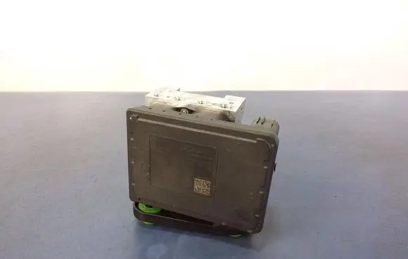 Volkswagen Golf Sportsvan ABS Pump 5WA614517BE