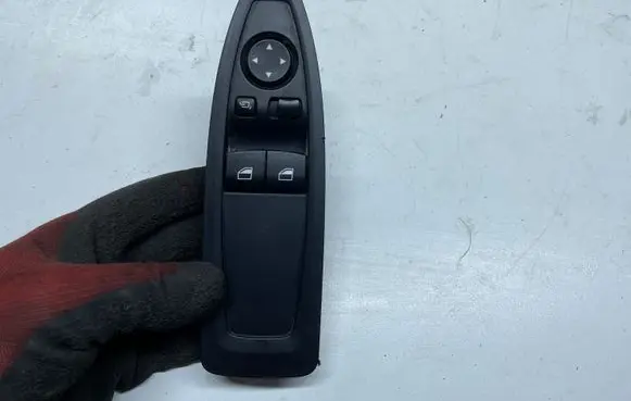 BMW 4 F32 F33 Electric window control switch 9362126