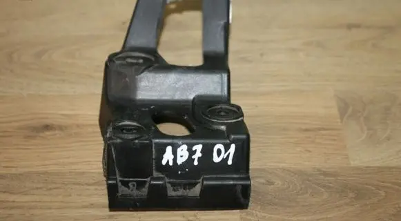 Audi A4 S4 B7 8E 8H Fender mounting bracket 8E0853922D