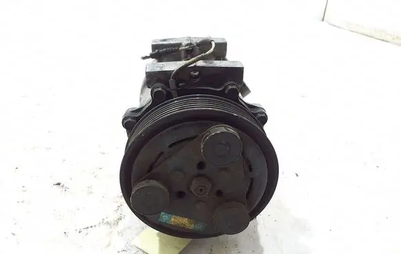 Renault Laguna I Air conditioning (A/C) compressor (pump) 7700859676