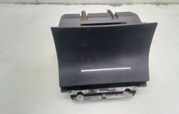 Car ashtray