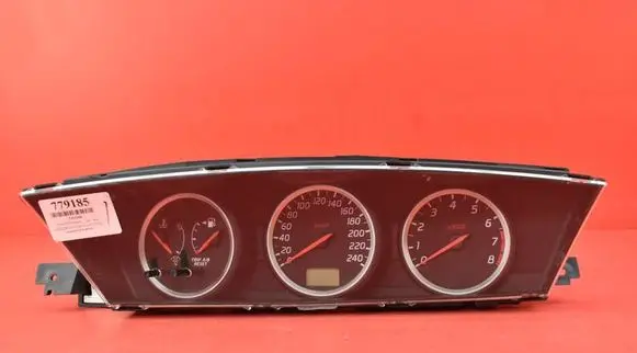 Nissan Primera Speedometer (instrument cluster) AU862