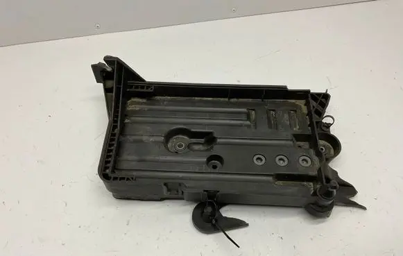 Skoda Octavia Mk3 (5E) Battery tray 