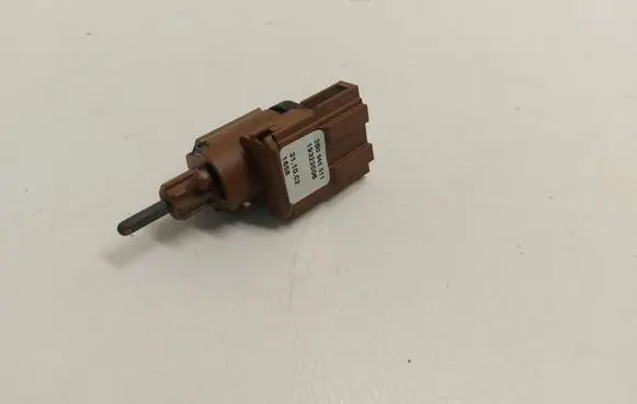 Audi A4 S4 B6 8E 8H Brake pedal sensor switch 3B0945511 1658 19322006