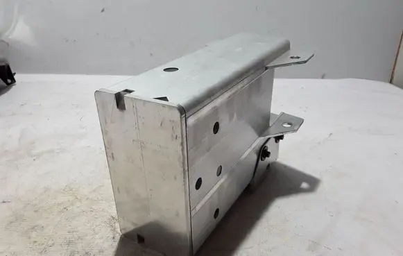 Volvo XC60 Front bumper shock/impact absorber 32377071