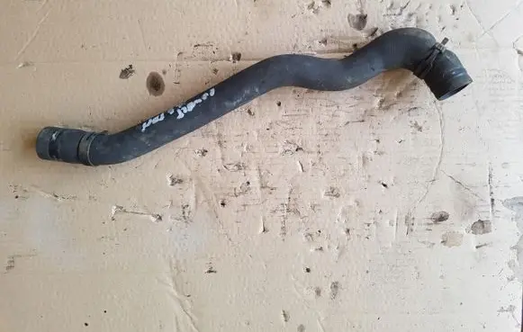 Ford Transit - Tourneo Connect Engine coolant pipe/hose