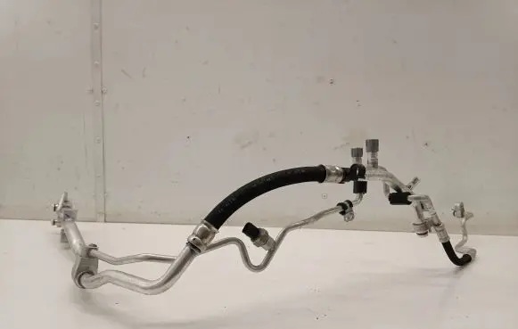 Mini Cooper Countryman F60 Air conditioning (A/C) pipe/hose 6808605 6808604