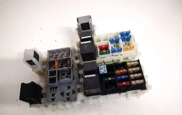 Ford Mondeo MK IV Fuse box set 6g9t14k131ca 6g9t-14k131-ca