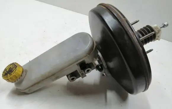 Master brake cylinder