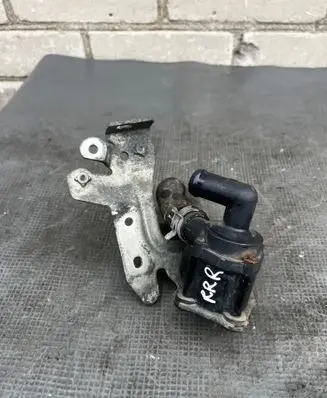 Volvo S90, V90 Electric auxiliary coolant/water pump 31368143 704773030 17T087