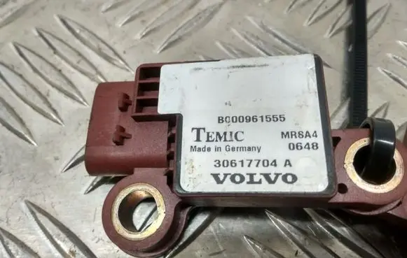 Volvo S40, V40 Airbag deployment crash/impact sensor 30617704A B000961555