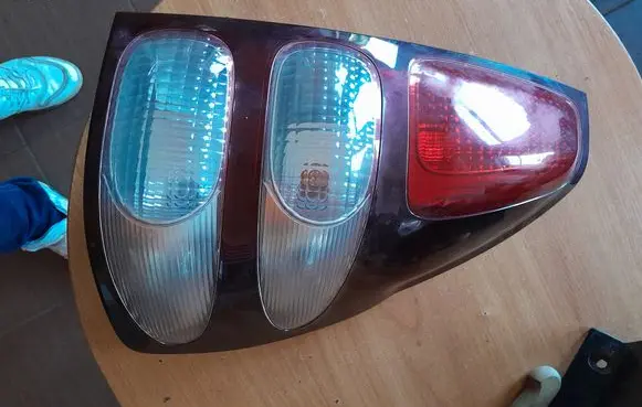 Toyota Land Cruiser (J120) Rear/tail lights