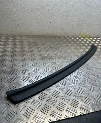 BMW 7 F01 F02 F03 F04 Engine compartment rubber 