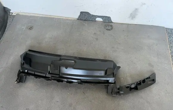 Peugeot 208 I Front bumper mounting bracket 9673855877
