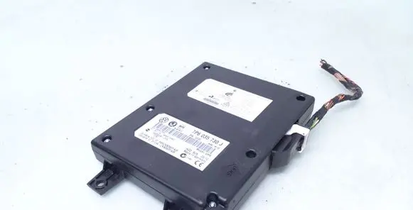 Volkswagen Caddy Bluetooth control unit module 7P6035730J