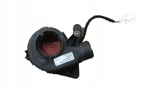 Mercedes-Benz CLS C218 X218 Engine control unit/module fan A2049060015